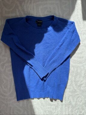 Bloomingdale’s Cashmere Crewneck Sweater in Bright Blue